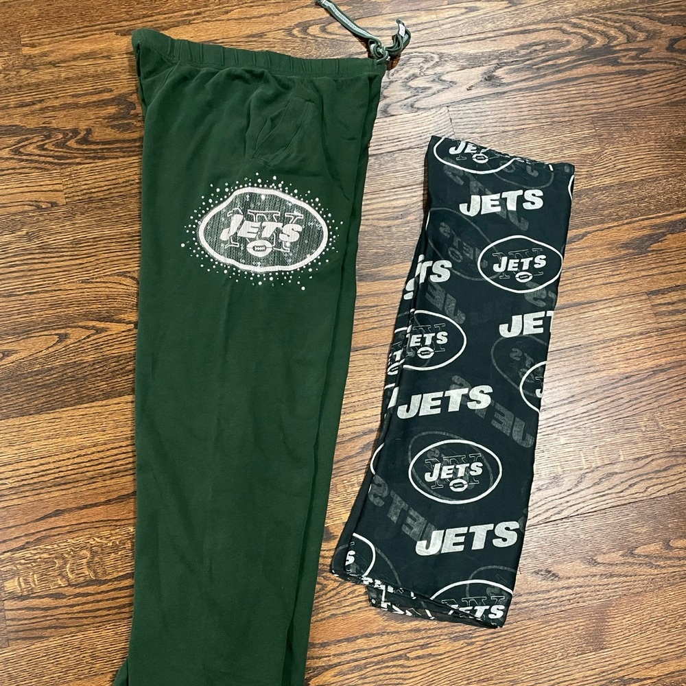New York Jets Boyfriend Sweat Pants Size Small and Infinity Scarf